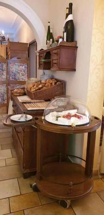 Weinhotel St. Stephanus เซลทิงเงน-อาคทิก ภายนอก รูปภาพ